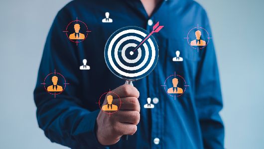 Identifying-opportunities-aligned-with-business-goals